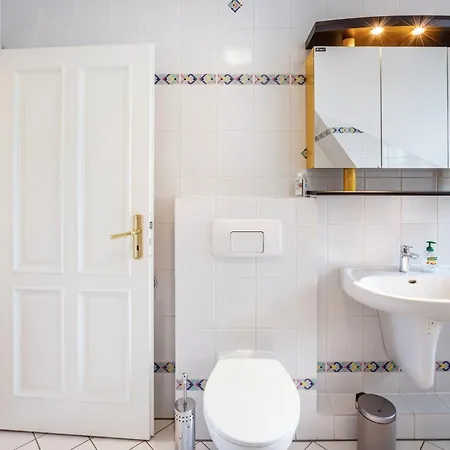 Gestuet Kriseby Tatil Evi *